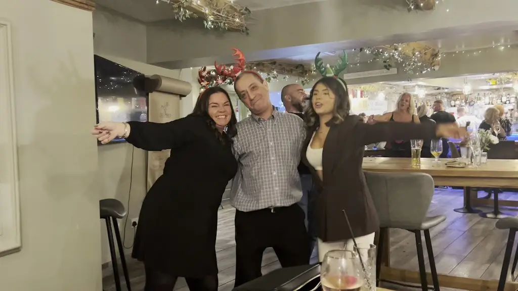 Carmelo's_Tottington_slider_image_2