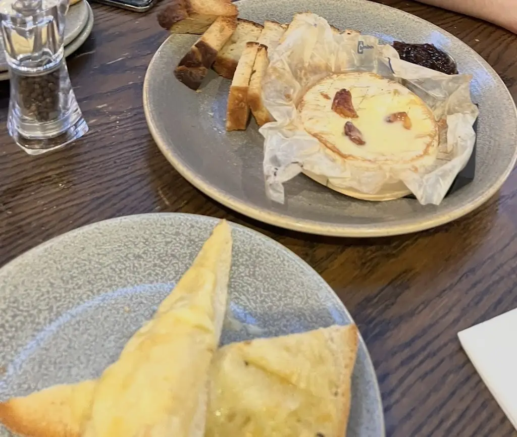 D Jones_The Pack Horse_Tottington_review