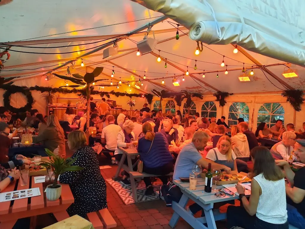 Petra Bennett-Tappenden_Stanley's of Tottington_Tottington_review