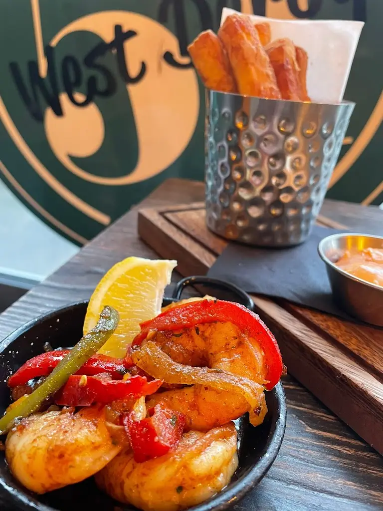 51 Mill Lane Bar | Kitchen | Garden_Town Row_slider_image_3