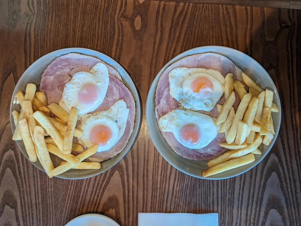 Menu_Perrywood Coffee Shop and Restaurant_Tiptree_image_5