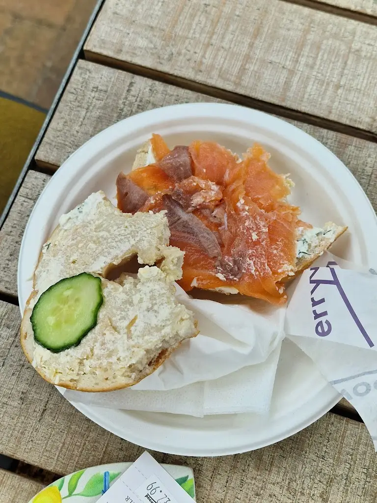 J A_Perrywood Coffee Shop and Restaurant_Tiptree_review