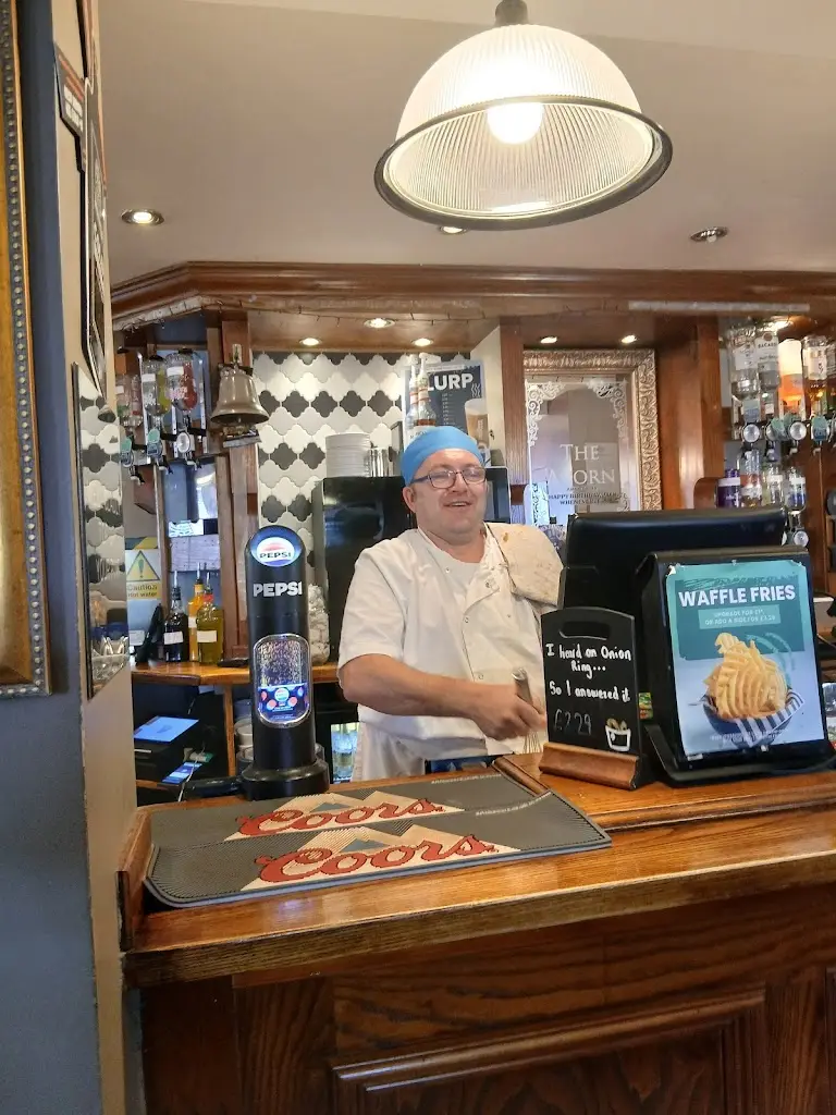 Terry O'Loughlin_The Acorn_Bebington_review