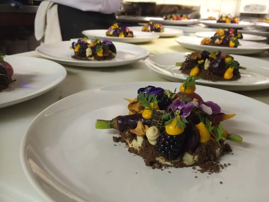 Rubino Kitchen_Tiptree_slider_image_2