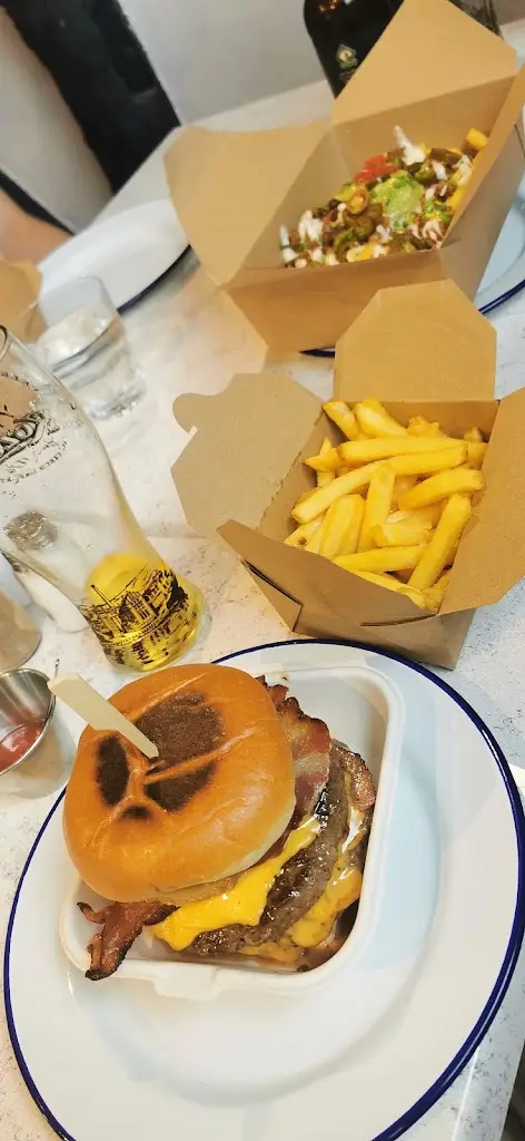 Rich_The Red Dog_Tiptree_review