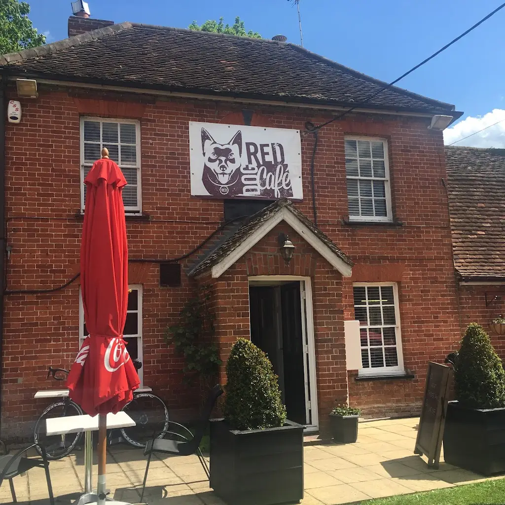 The Red Dog_Tiptree_slider_image_3