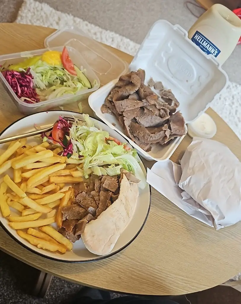 Hayley Sage_Pizza Town Kebab House | Tiptree_Tiptree_review