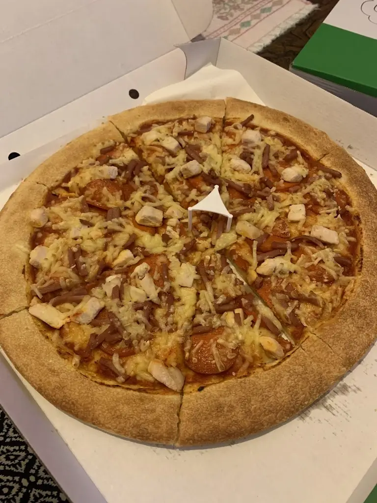 Kat B_Pizza Town Kebab House | Tiptree_Tiptree_review