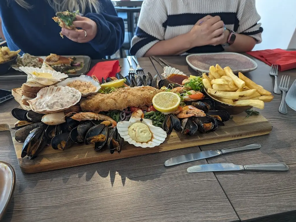 Menu_WOOGIES STEAK BURGERS SEAFOOD_Torpoint_image_8