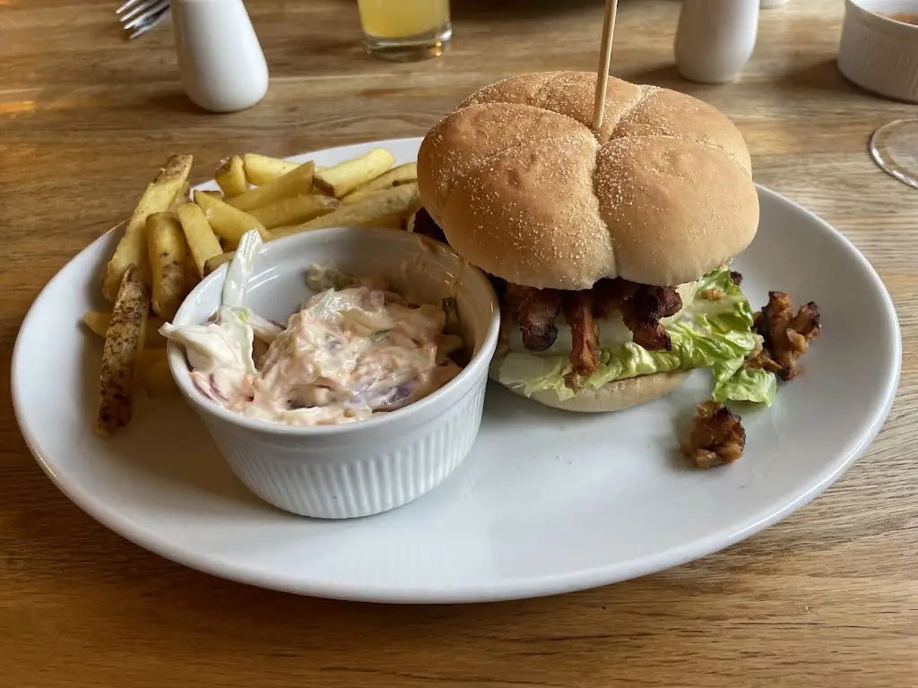 Shaun Garrett_The Carew Arms_Torpoint_review