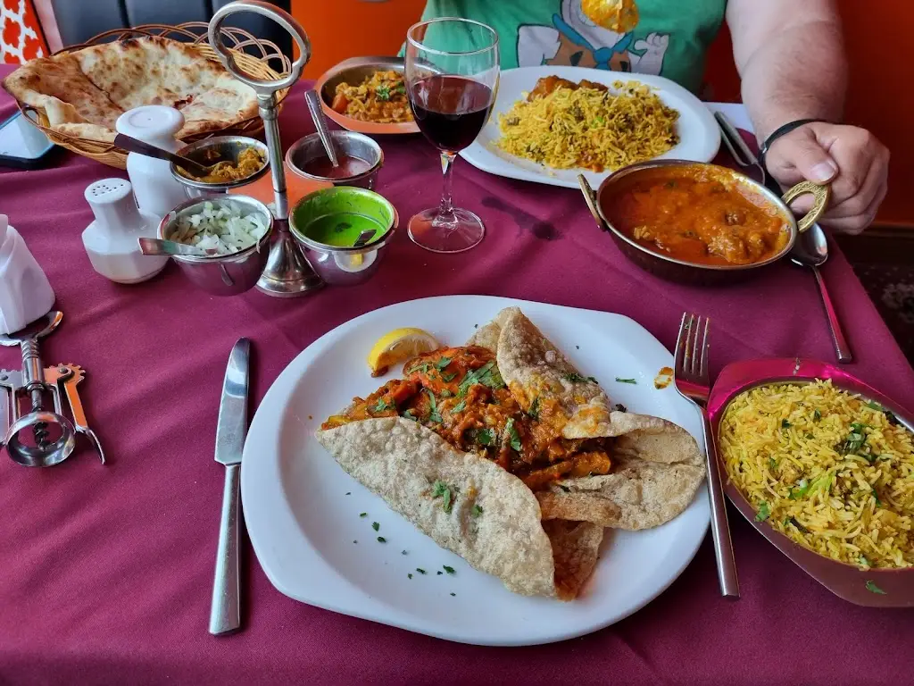 Emily Farrell_Spice Aroma_Torpoint_review