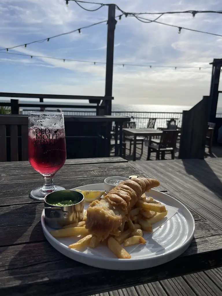 Abbi Wright_Inn On The Shore_Torpoint_review