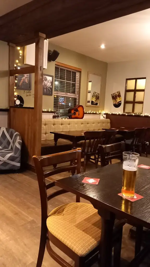 Ann-marie Bell_The Old Red House_Thirsk_review