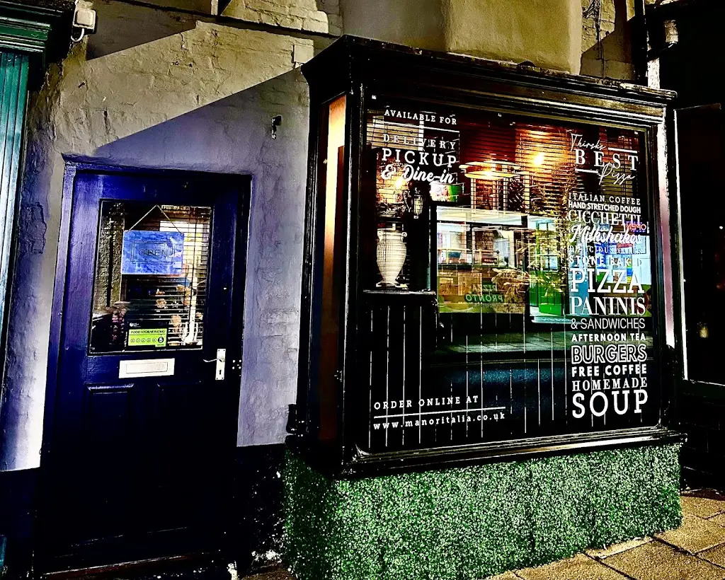 Alex Bloomfield_Manor Italia_Thirsk_review