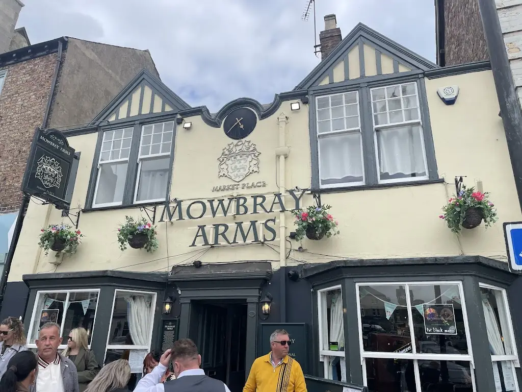 Mowbray Arms_Thirsk_slider_image_1