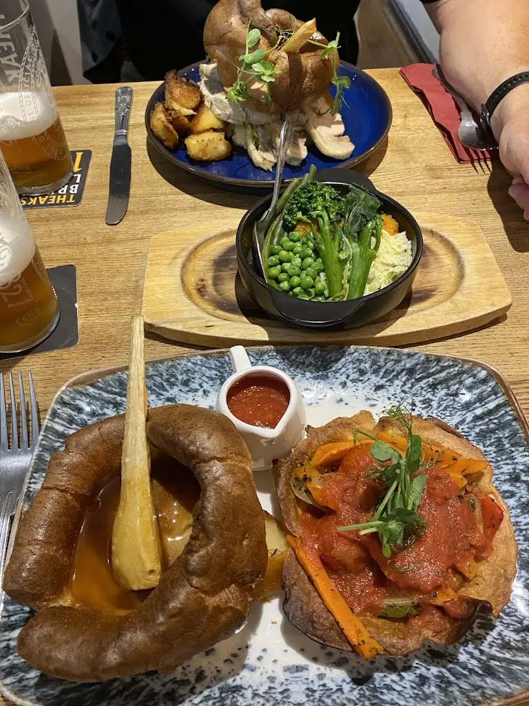 The Dog and Gun_Thirsk_slider_image_3