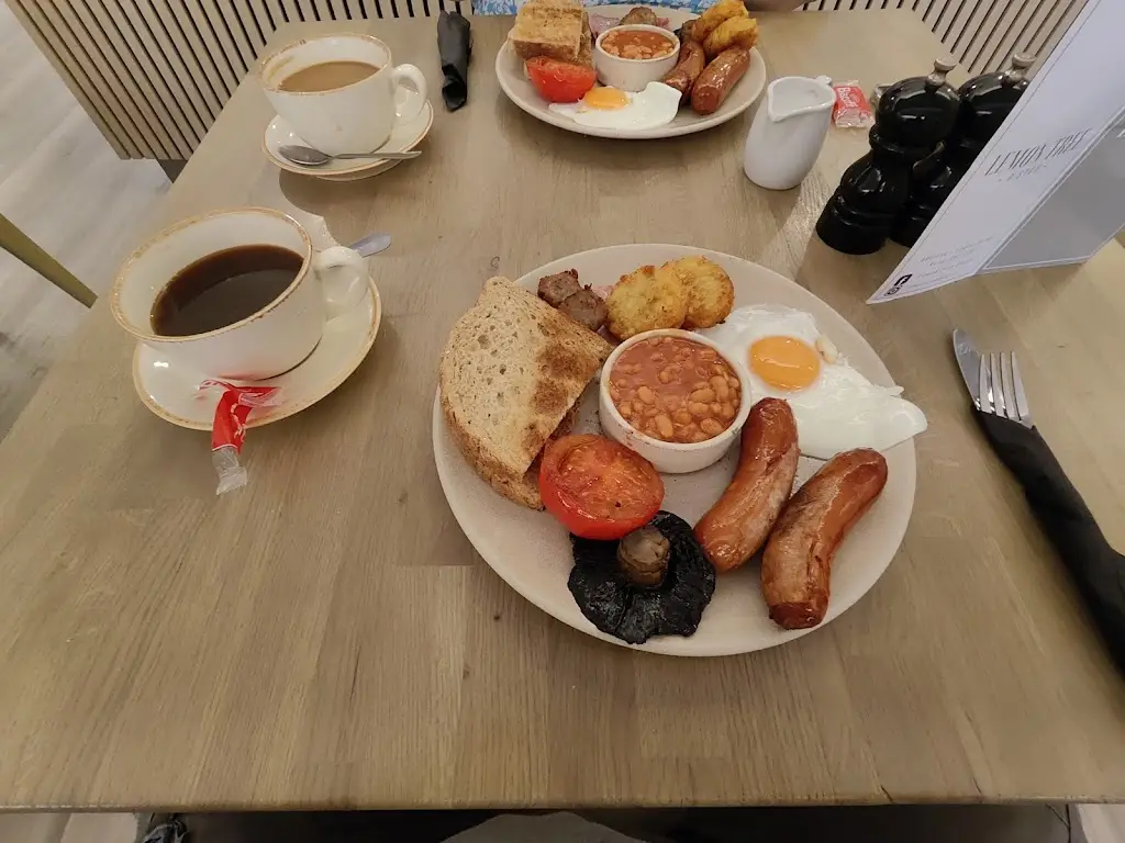 alec turner_Lemon Tree Bistro_Truro_review