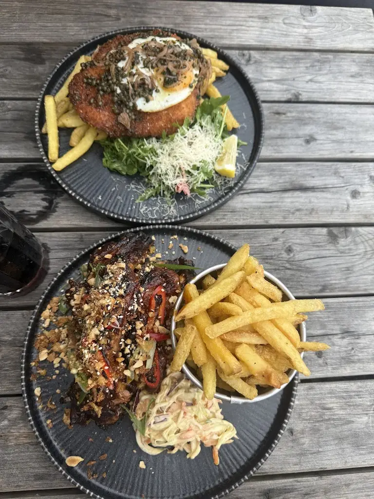 Andra Rosu_The Thomas Daniell_Truro_review