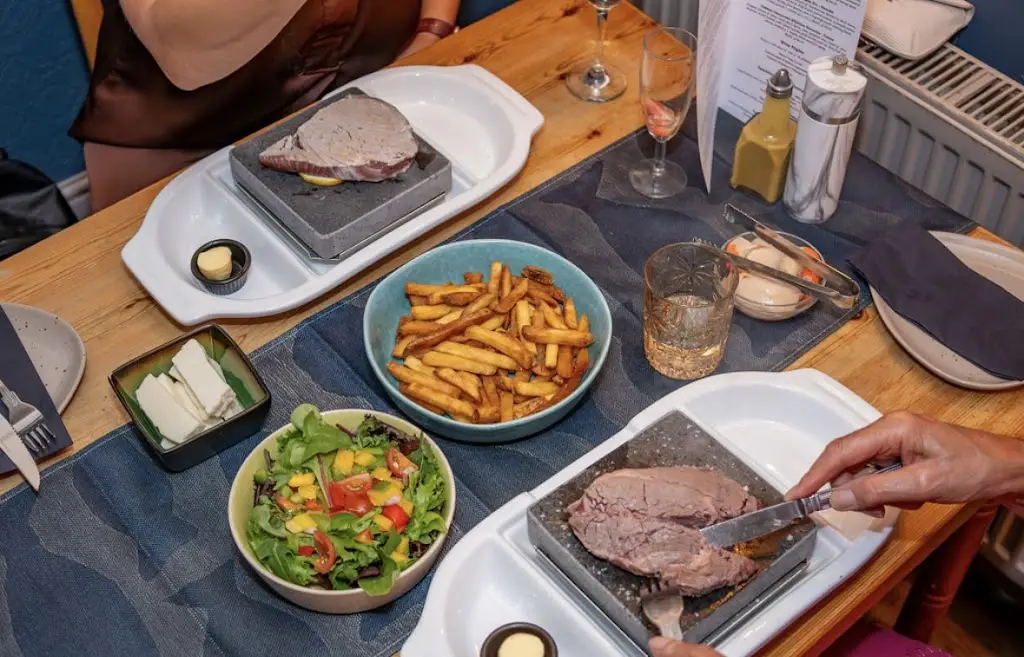 Lavarro @The Anchor Inn_Totton_slider_image_3