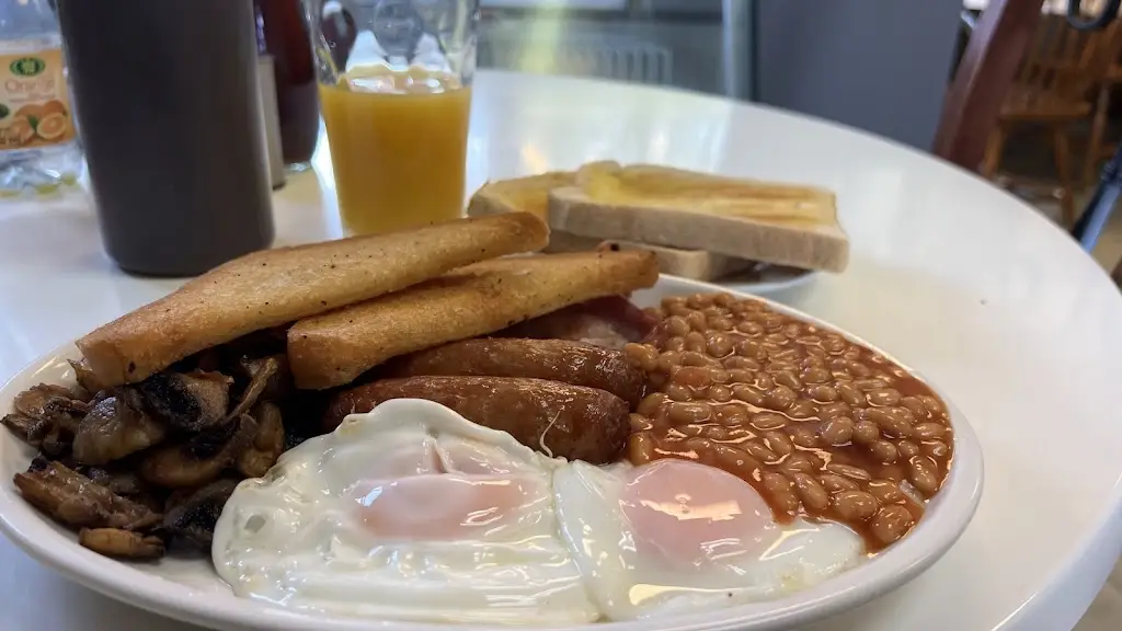 Nigel Tweeddale_Mo's Diner_Totton_review