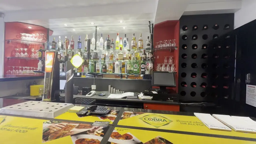 Achari Lounge_Totton_slider_image_2