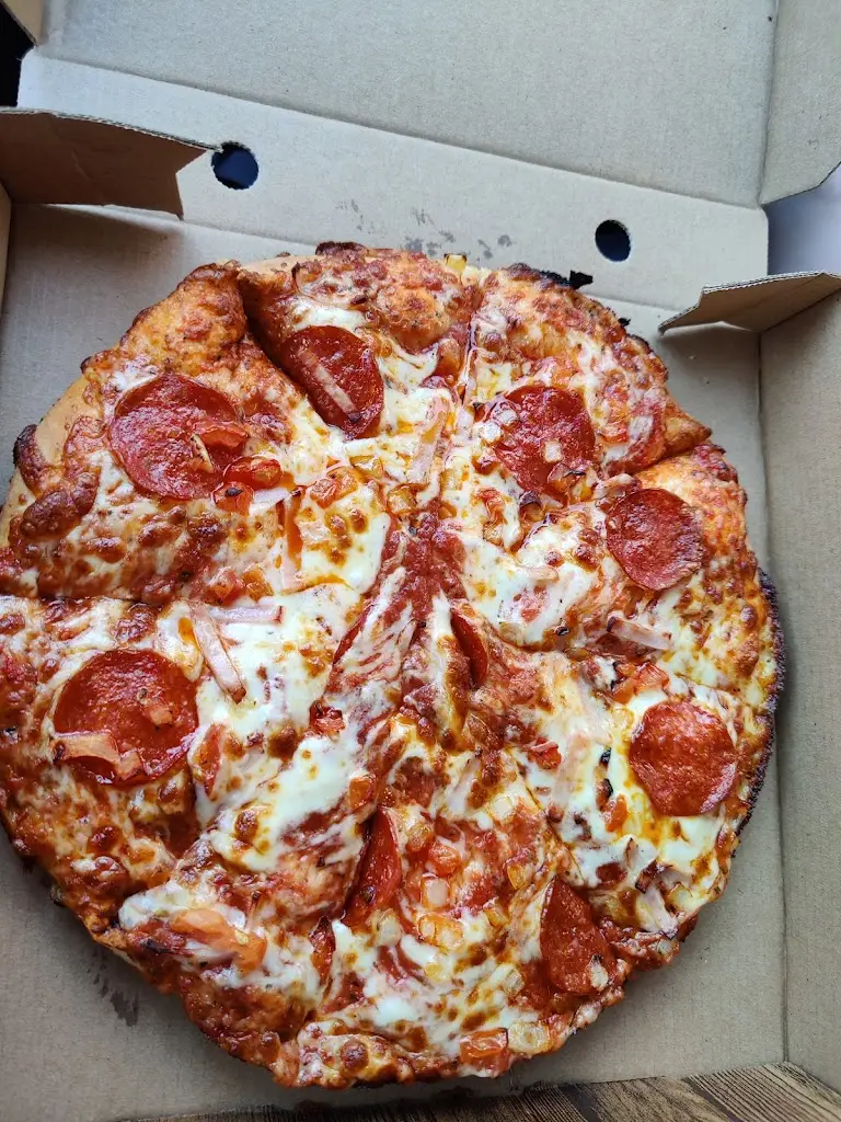 Petrony's Pizza_Totton_slider_image_2