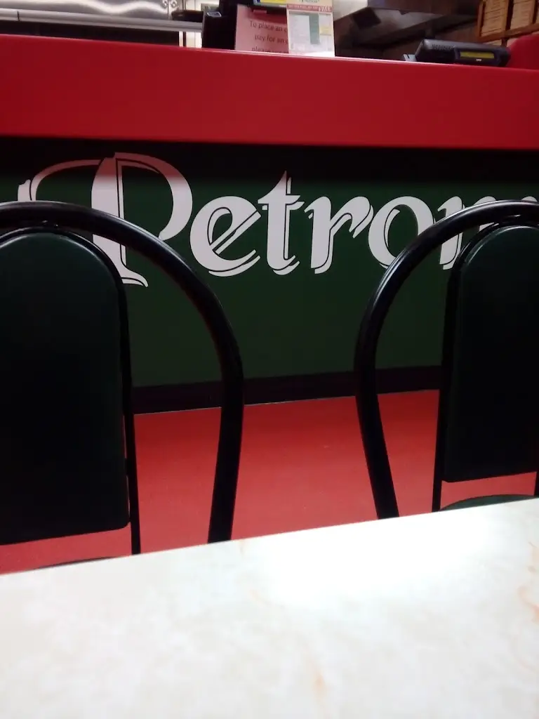 Petrony's Pizza_Totton_slider_image_3