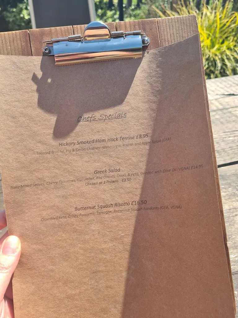 Menu_The Four Horseshoes_Totton_image_4