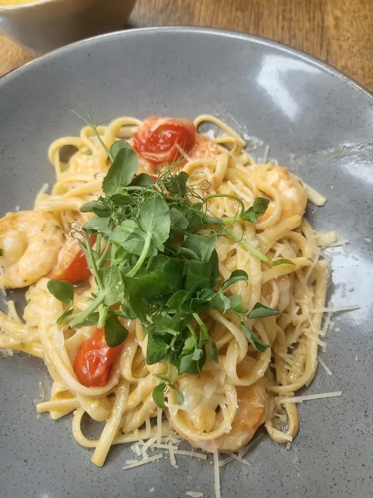 Sandy V_The Four Horseshoes_Totton_review