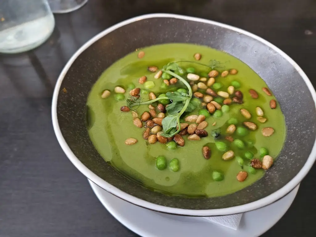 Leo Lam_Petit Pois Restaurant_Beighton_recensione