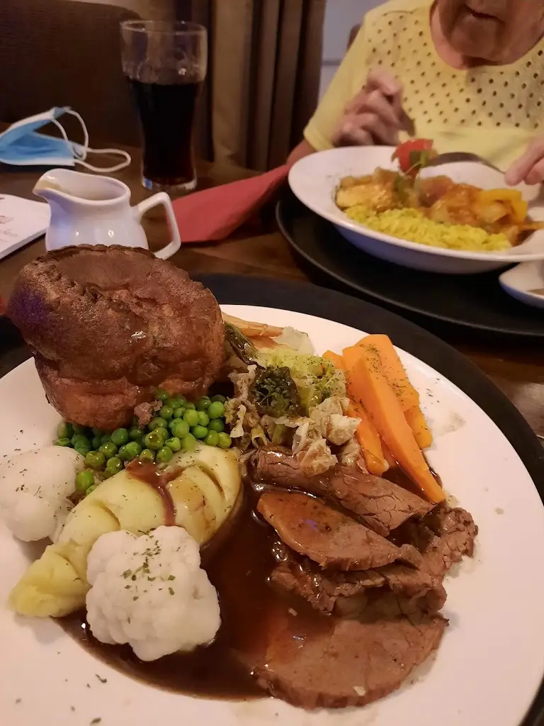 Menu_Red Lion Inn & Motel_Upper Poppleton_image_8