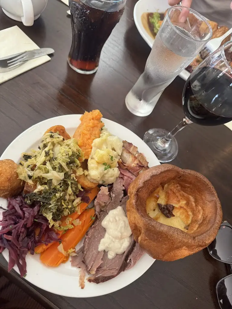 Red Lion Inn & Motel_Upper Poppleton_slider_image_3