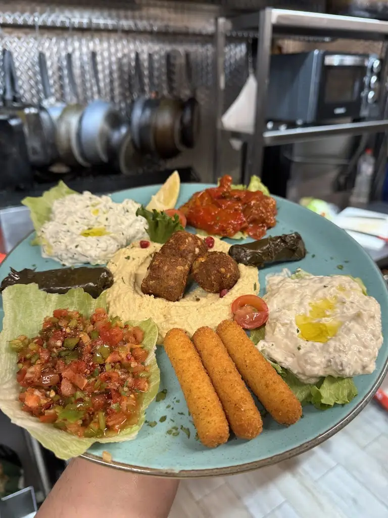 Relish Turkish Restaurant_Uckfield_slider_image_3