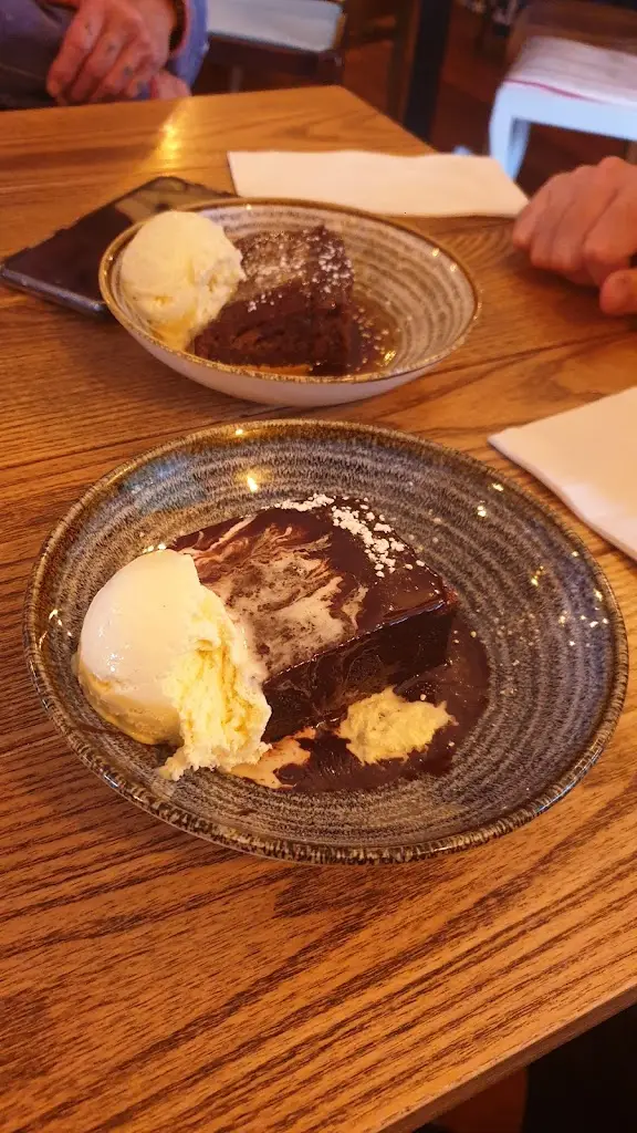 Andy Stevens_The Highlands Inn_Uckfield_review