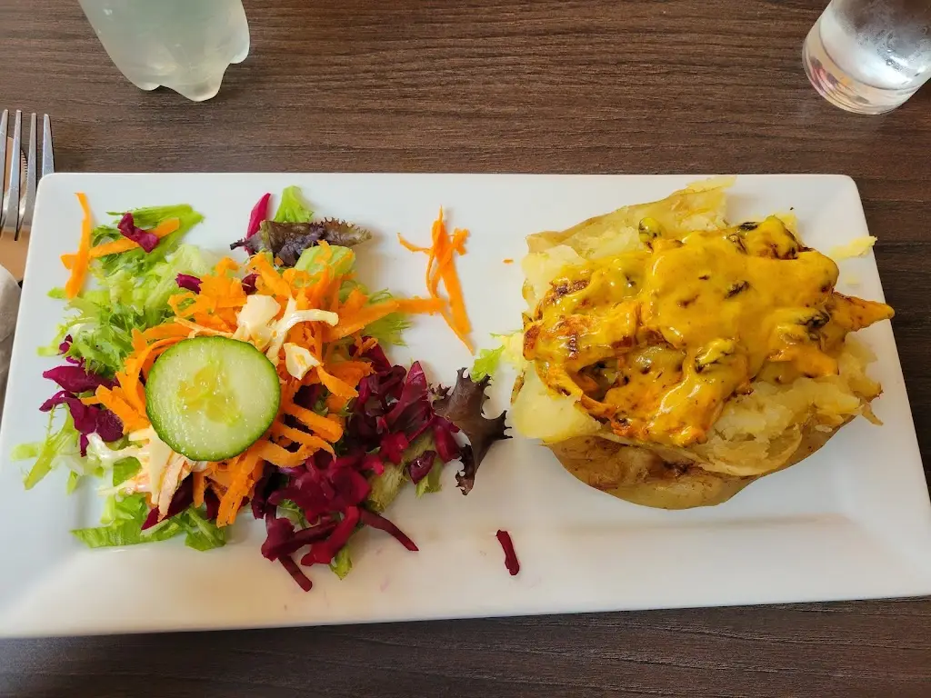 Lisa Yoder_Cafe 212_Uckfield_review