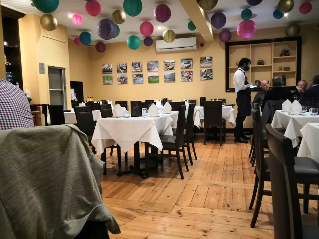 Amira’s Kitchen_Uckfield_slider_image_3