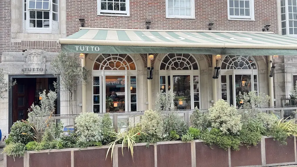 Tutto_Beighton_slider_image_3