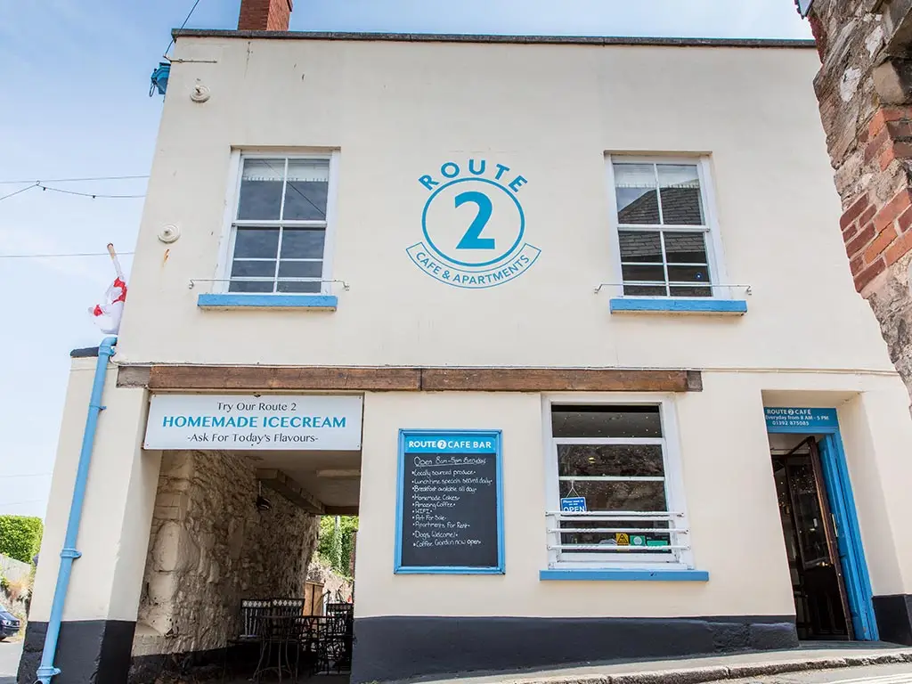 Route 2 Cafe Bar & Apartments restaurant in Topsham