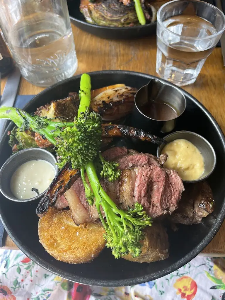 Delsa Ghorbani_Salt Shed_Beighton_review