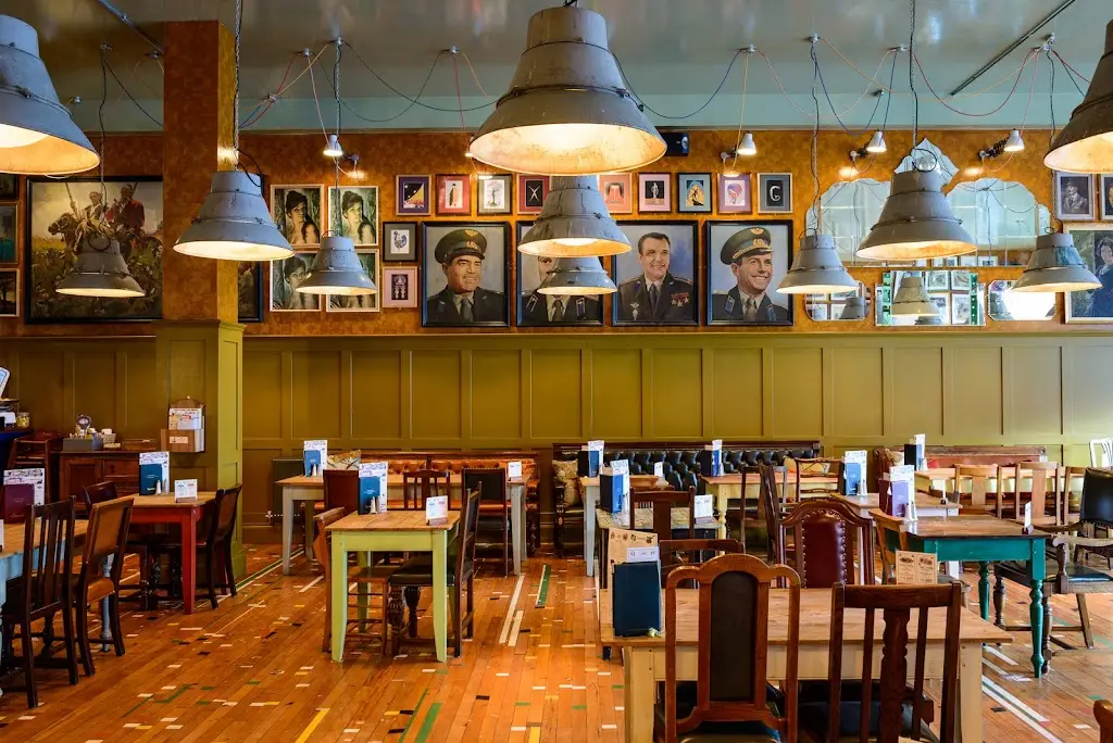 Valeroso Lounge_Trowbridge_slider_image_1