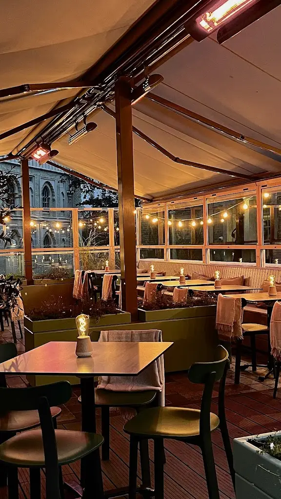 Redroaster at Brighton Dome restaurant in Beighton