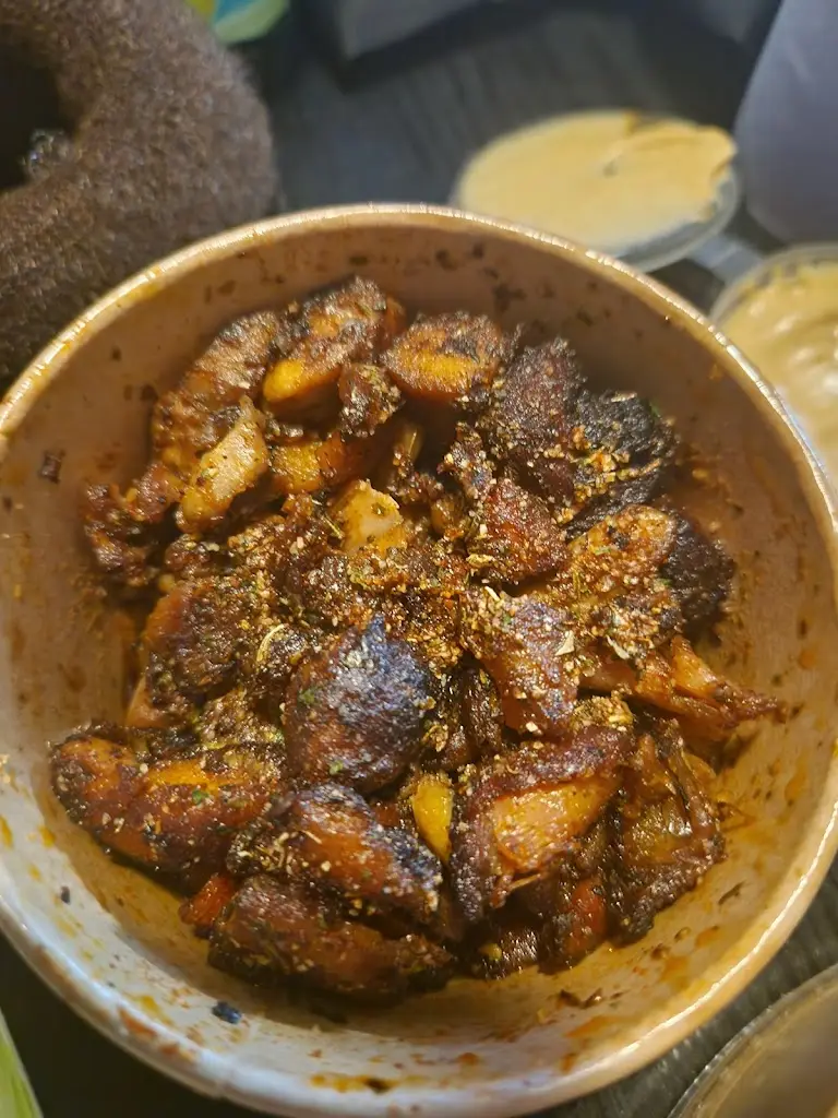 Scott Clist_LJ Hugs_Trowbridge_review