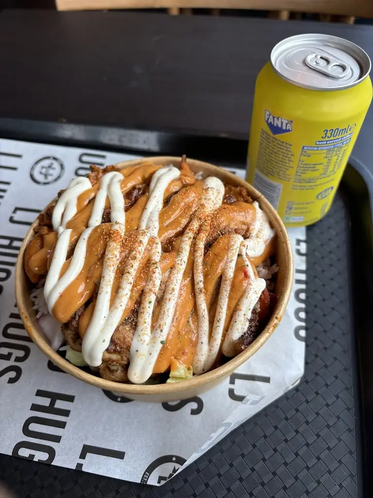 Leonie Palmer_LJ Hugs_Trowbridge_review