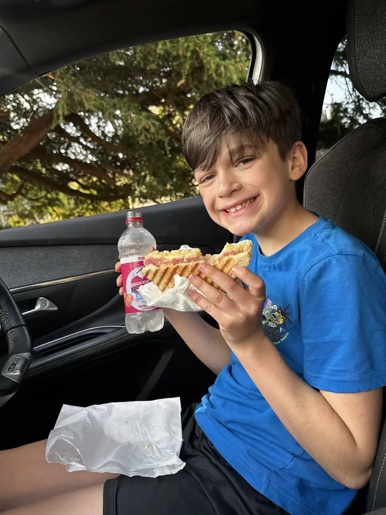 Charlie Johnston-Osgood_Little White Duck Sandwich Shop_Trowbridge_review