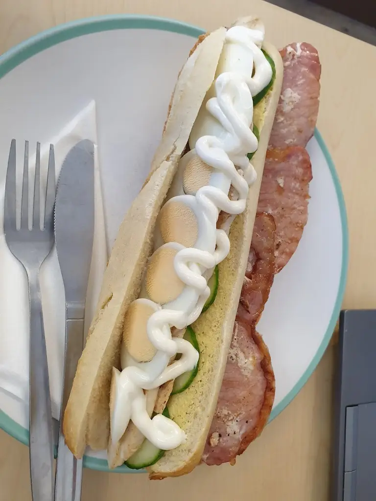 Shaun Reeksting_Little White Duck Sandwich Shop_Trowbridge_review