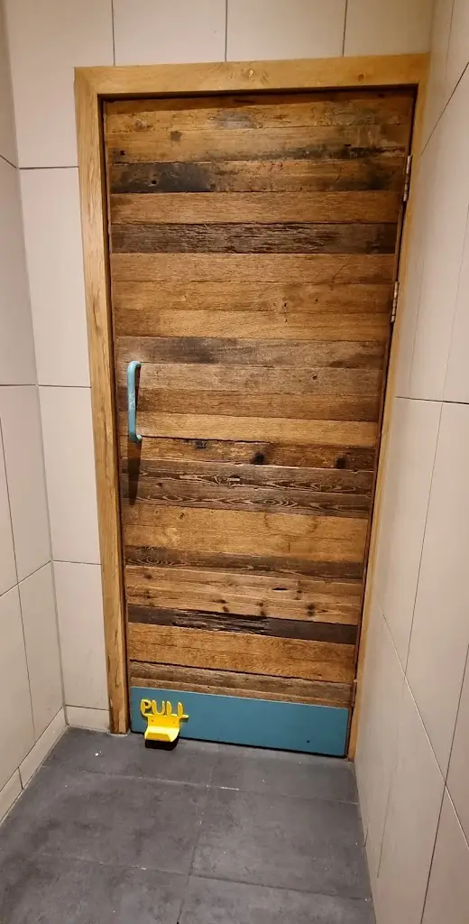 Al Jones_Nando's Trowbridge_Trowbridge_review