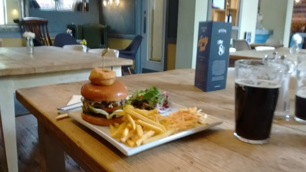 Menu_Rose & Crown_Trowbridge_image_2