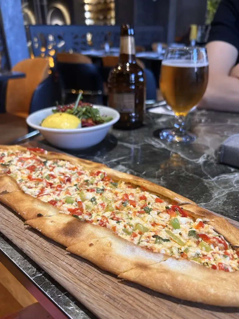 Ella Sel_ETCI KITCHEN BRIGHTON_Beighton_review