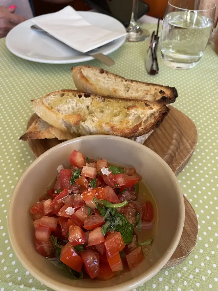 Nat M_Jose's Tapas Restaurant_Wakefield_review