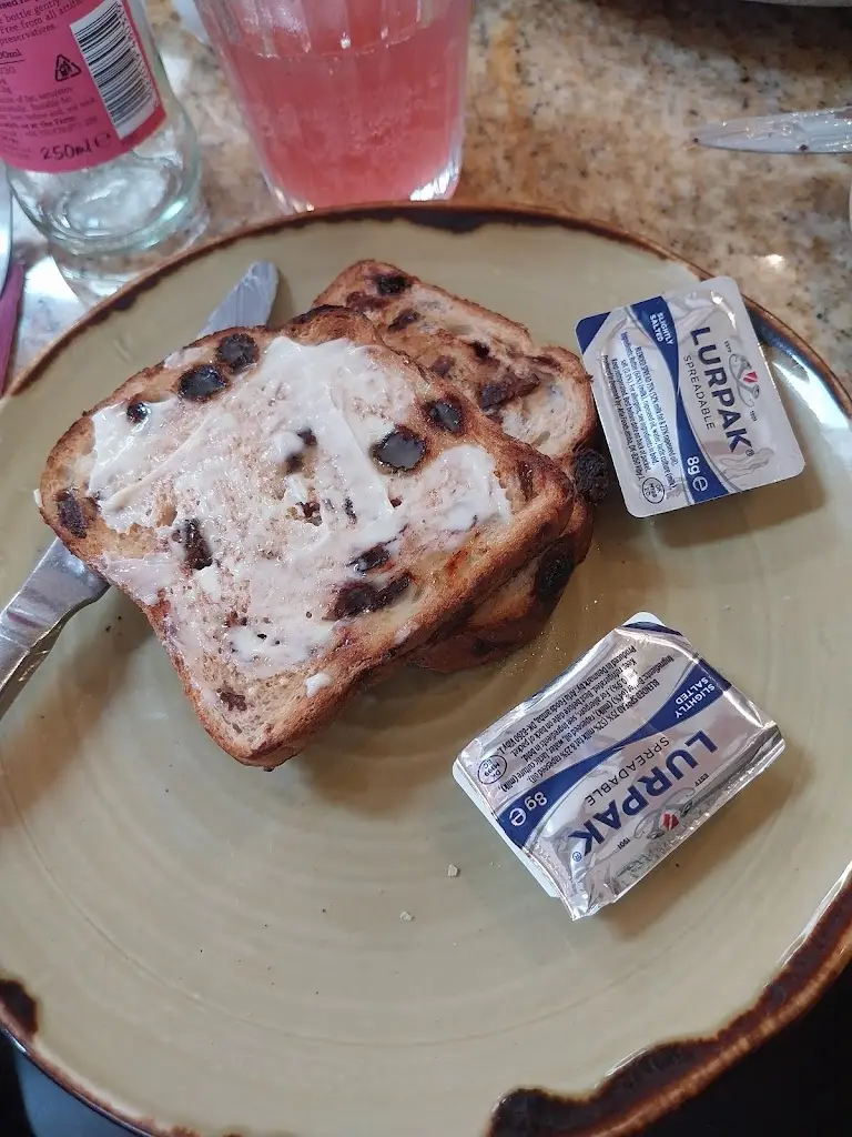 Donna Taylor_TWEED at Wadworth_Wadworth_review